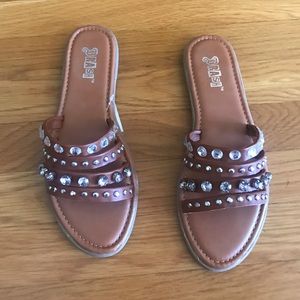 Brand new size 9 sandals